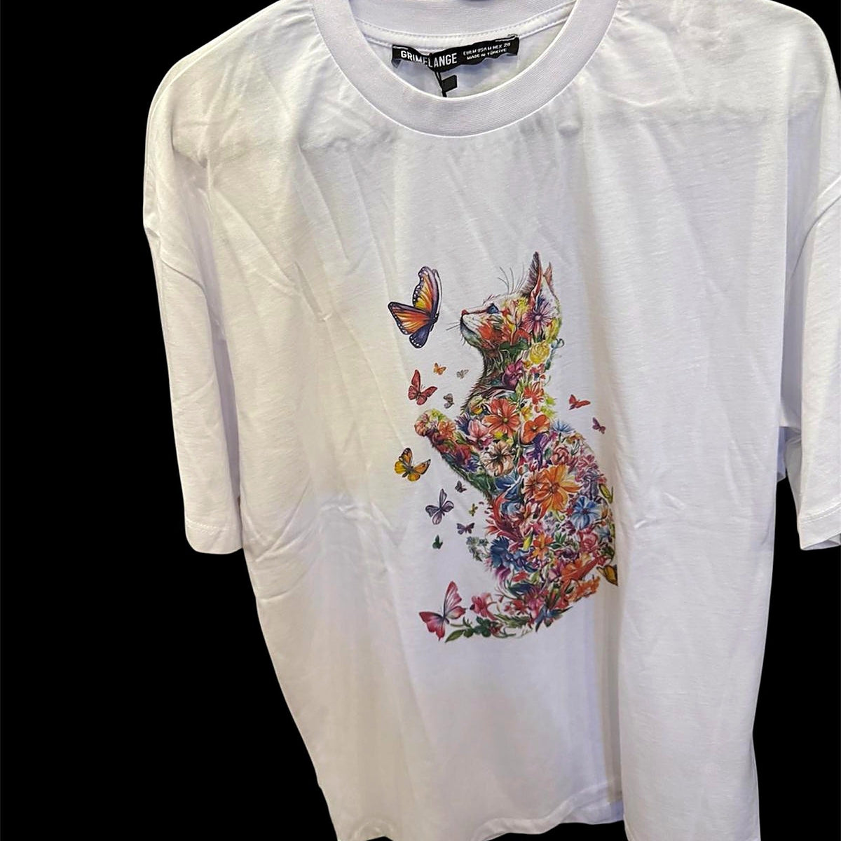 Kelebekli Kedi Baskılı Oversize Tişört
